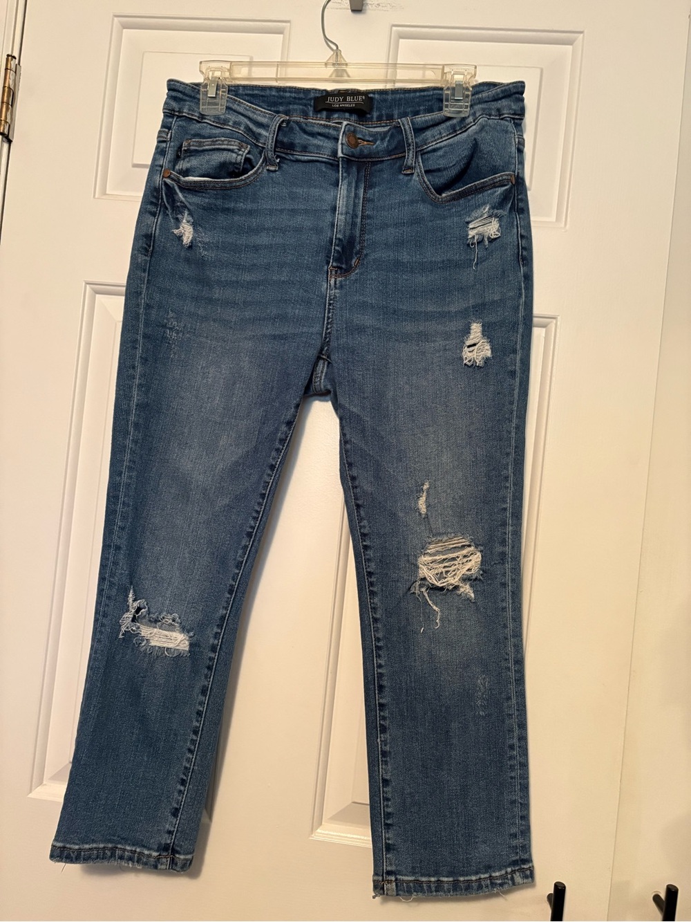 Judy Blue Cropped Distressed Medium Blue Jeans